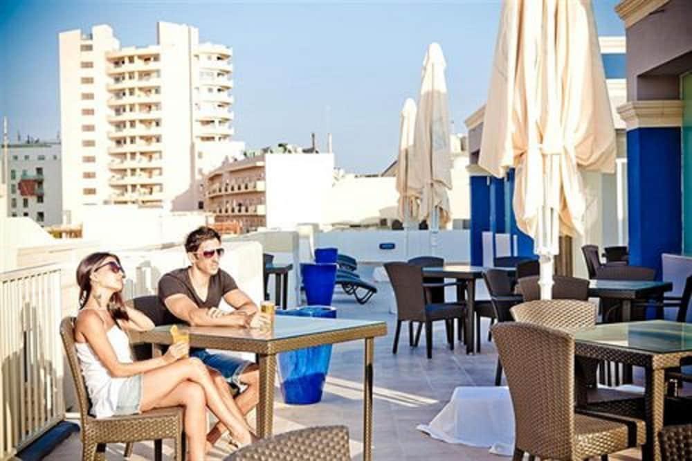 Labranda Rocca Nettuno Suites Слима Экстерьер фото