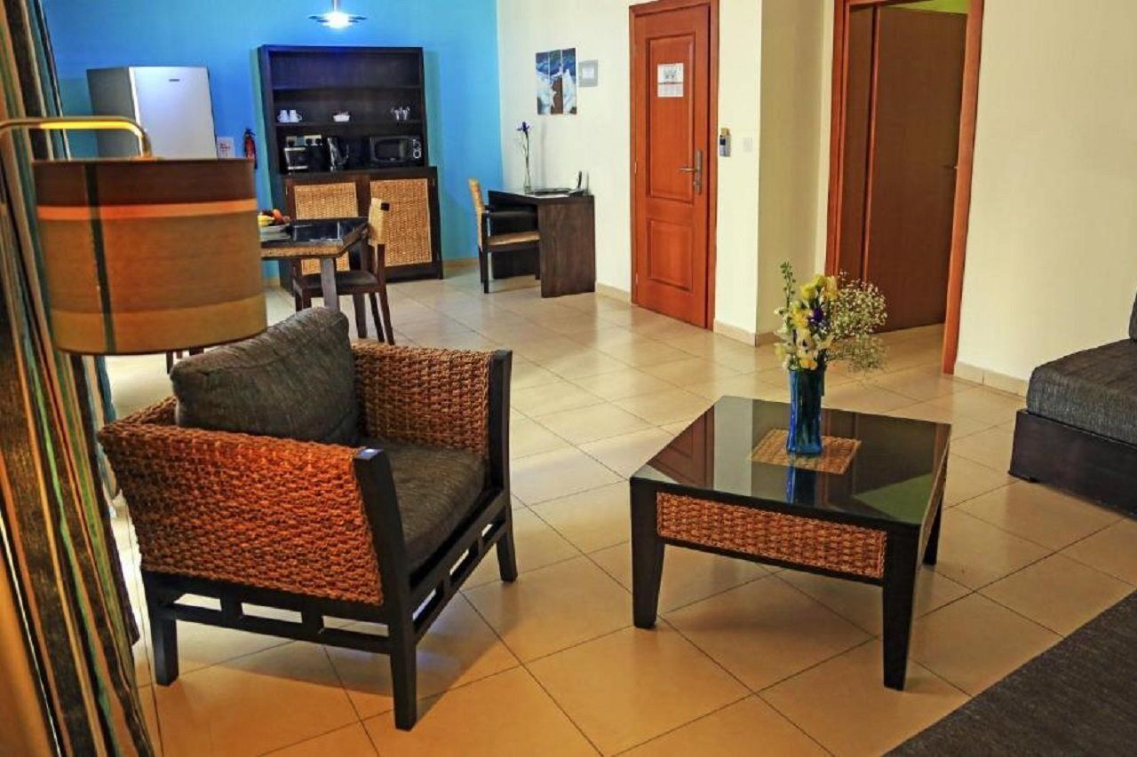 Labranda Rocca Nettuno Suites Слима Экстерьер фото